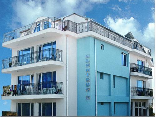 Albatros 2 Family Hotel Kiten  Exteriér fotografie